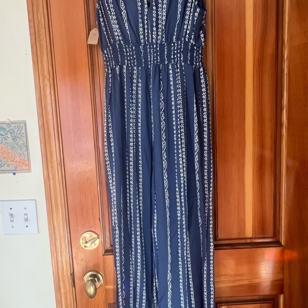 Japna Blue and White Pattern Jumpsuit - Picture 2 of 4